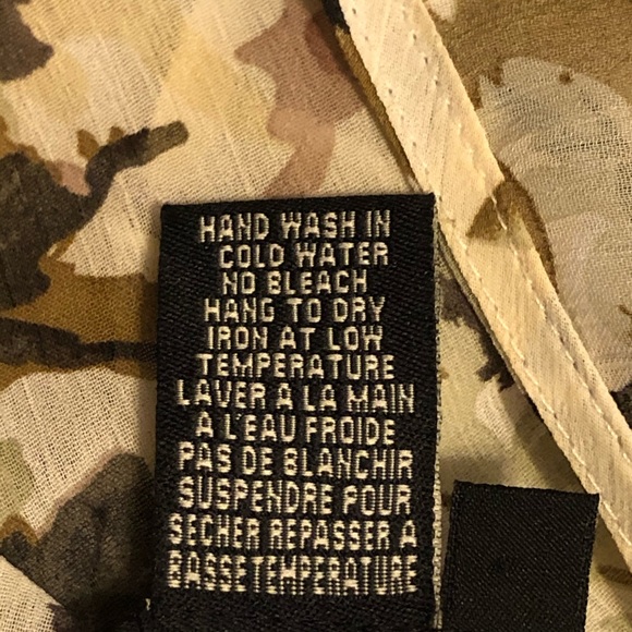 Jules & Leopold Sheer Floral Print Blouse - Picture 7 of 7